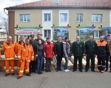 Коллектив лесхоза на мероприятии к 30-й годовщине ЧАЭС